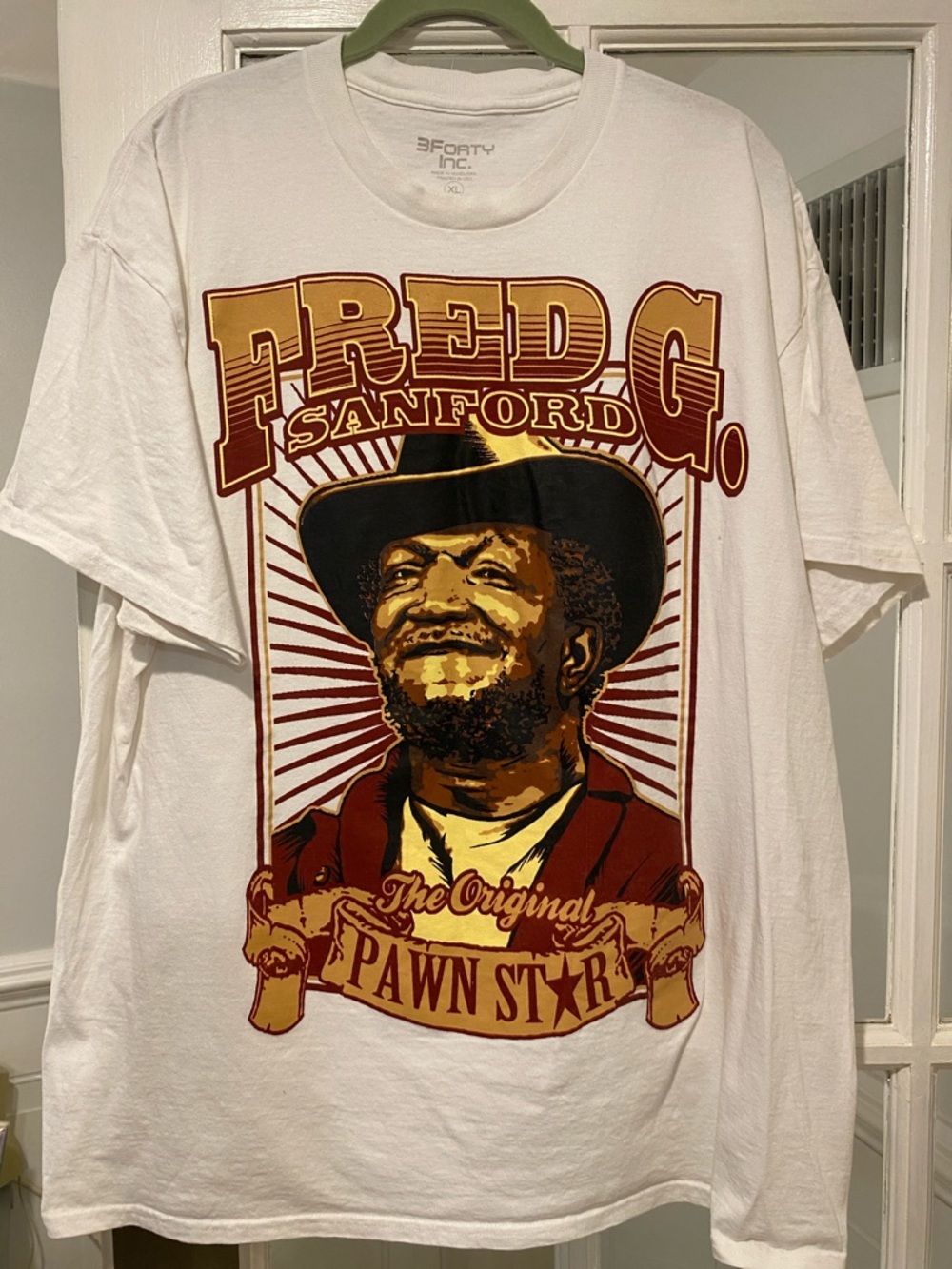 3Forty size XL Tshirt good condition